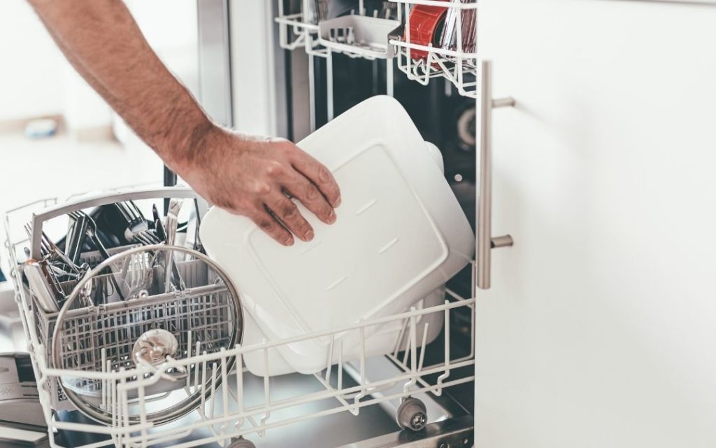 What Is the Most Hygienic Way to Wash Dishes