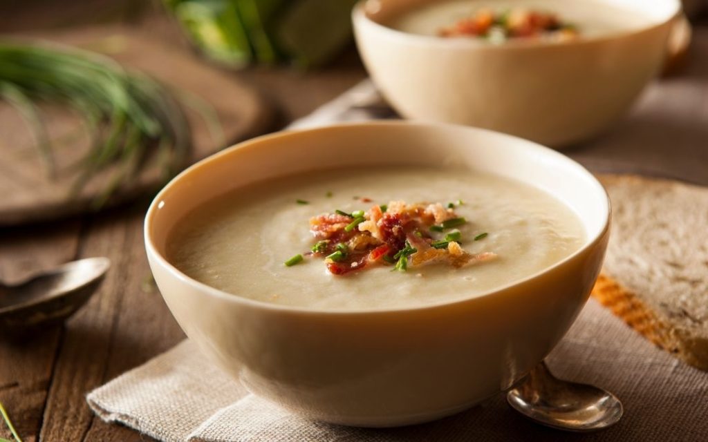 What Goes Good With Potato Soup?
